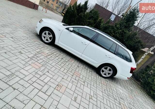 Шкода Октавия, объемом двигателя 2 л и пробегом 188 тыс. км за 17000 $, фото 2 на Automoto.ua