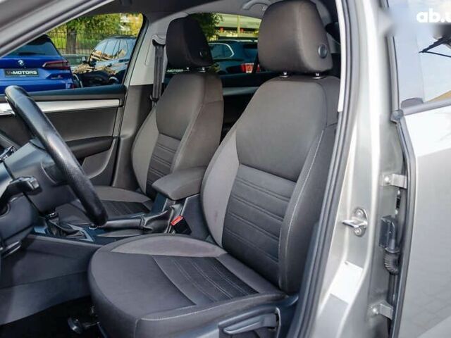 Шкода Октавия, объемом двигателя 2 л и пробегом 350 тыс. км за 13500 $, фото 28 на Automoto.ua