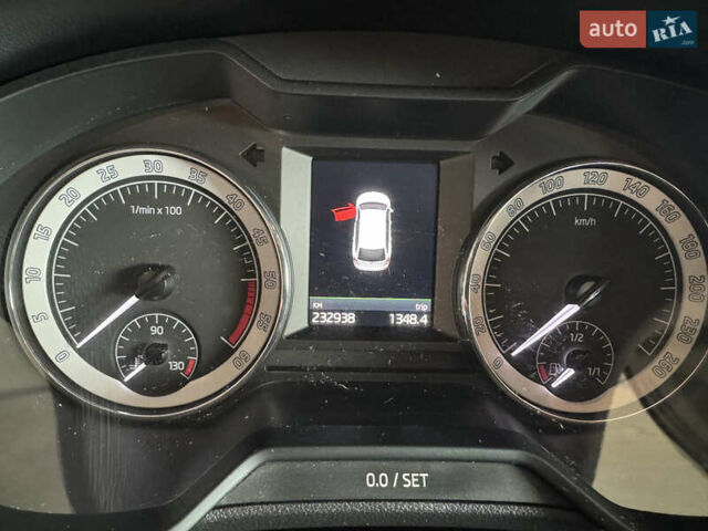 Шкода Октавия, объемом двигателя 1.6 л и пробегом 235 тыс. км за 15000 $, фото 24 на Automoto.ua