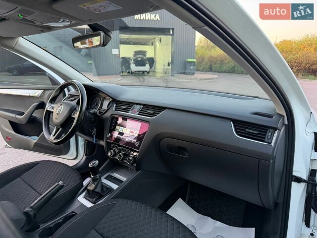 Шкода Октавія, об'ємом двигуна 2 л та пробігом 217 тис. км за 12999 $, фото 113 на Automoto.ua