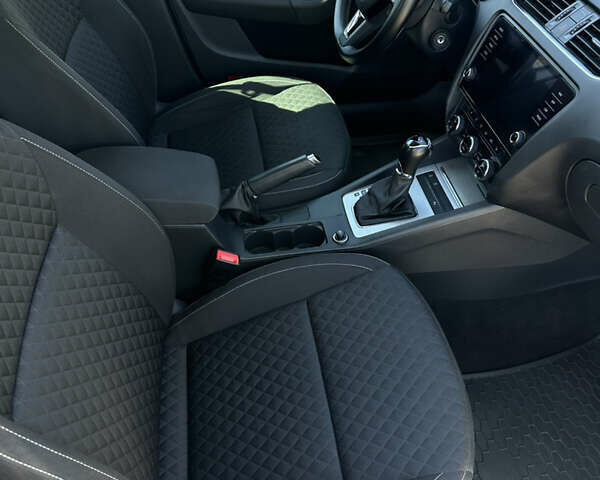 Шкода Октавия, объемом двигателя 1.97 л и пробегом 255 тыс. км за 15200 $, фото 41 на Automoto.ua
