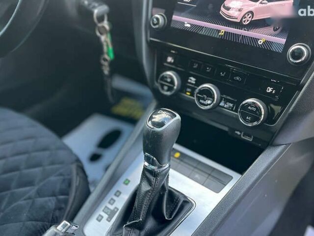Шкода Октавия, объемом двигателя 2 л и пробегом 255 тыс. км за 13900 $, фото 12 на Automoto.ua