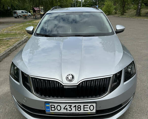 Шкода Октавия, объемом двигателя 2 л и пробегом 148 тыс. км за 18000 $, фото 1 на Automoto.ua