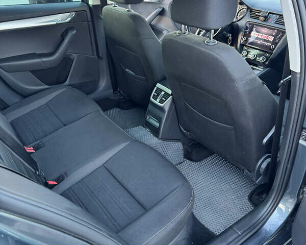 Шкода Октавія, об'ємом двигуна 1.6 л та пробігом 228 тис. км за 14700 $, фото 13 на Automoto.ua