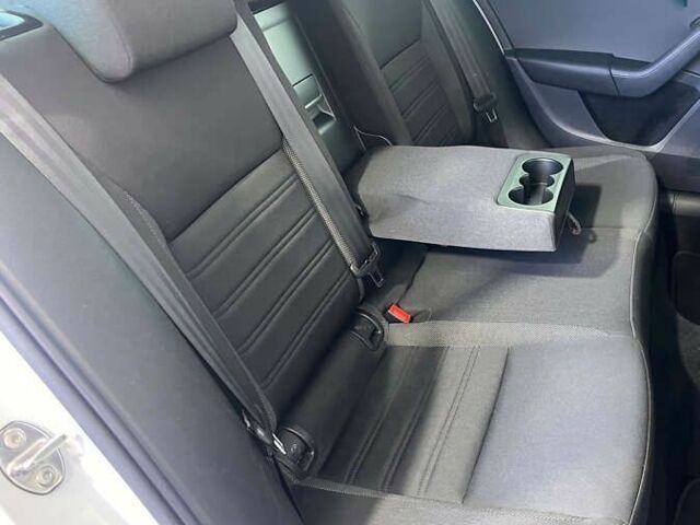 Шкода Октавия, объемом двигателя 1.6 л и пробегом 209 тыс. км за 15950 $, фото 21 на Automoto.ua