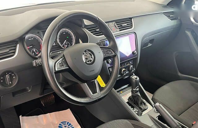 Шкода Октавия, объемом двигателя 1.6 л и пробегом 194 тыс. км за 16950 $, фото 5 на Automoto.ua