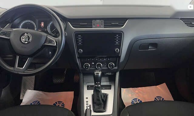 Шкода Октавия, объемом двигателя 1.6 л и пробегом 209 тыс. км за 15950 $, фото 17 на Automoto.ua