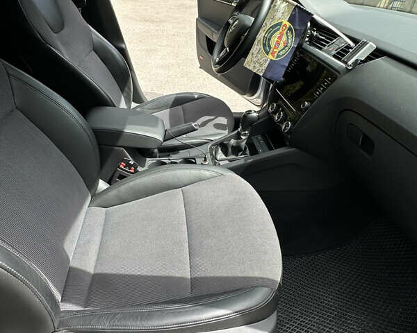Шкода Октавия, объемом двигателя 2 л и пробегом 148 тыс. км за 18000 $, фото 30 на Automoto.ua