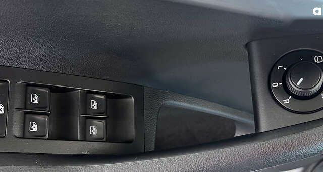 Шкода Октавия, объемом двигателя 1.6 л и пробегом 209 тыс. км за 15950 $, фото 13 на Automoto.ua