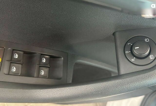 Шкода Октавия, объемом двигателя 2 л и пробегом 195 тыс. км за 15950 $, фото 13 на Automoto.ua