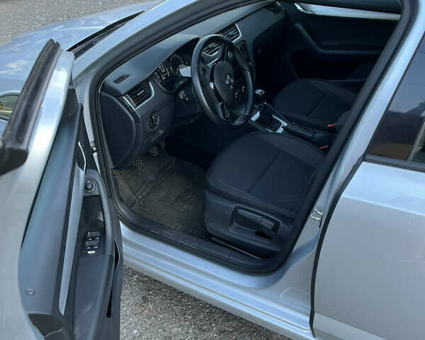 Шкода Октавия, объемом двигателя 1.6 л и пробегом 215 тыс. км за 13100 $, фото 6 на Automoto.ua