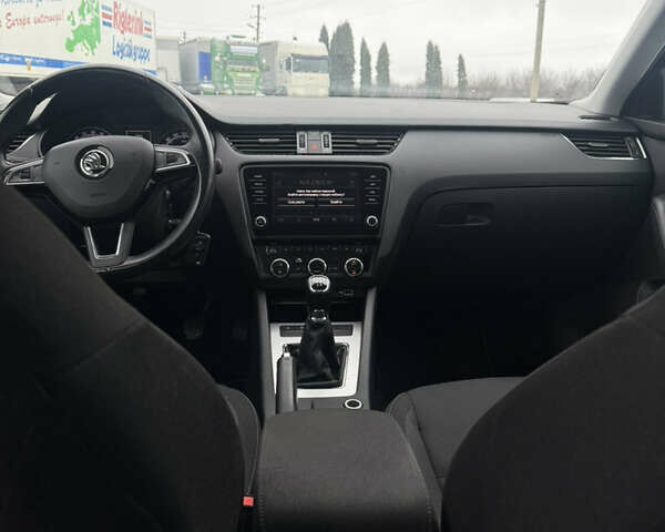 Шкода Октавія, об'ємом двигуна 0 л та пробігом 234 тис. км за 12657 $, фото 7 на Automoto.ua