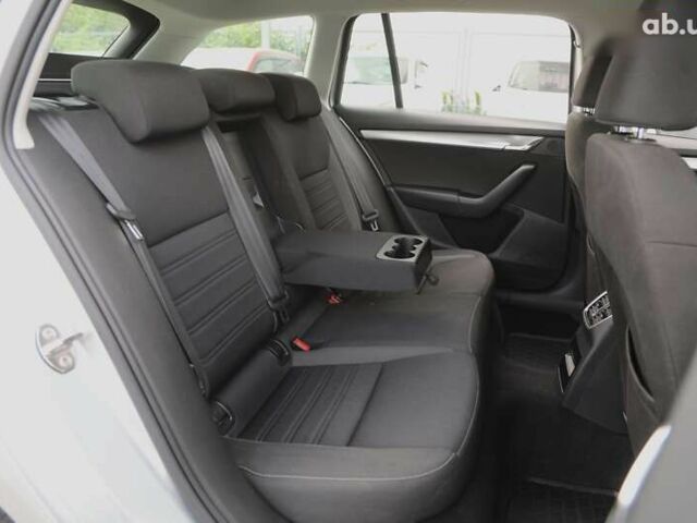 Шкода Октавия, объемом двигателя 1.6 л и пробегом 151 тыс. км за 15200 $, фото 6 на Automoto.ua