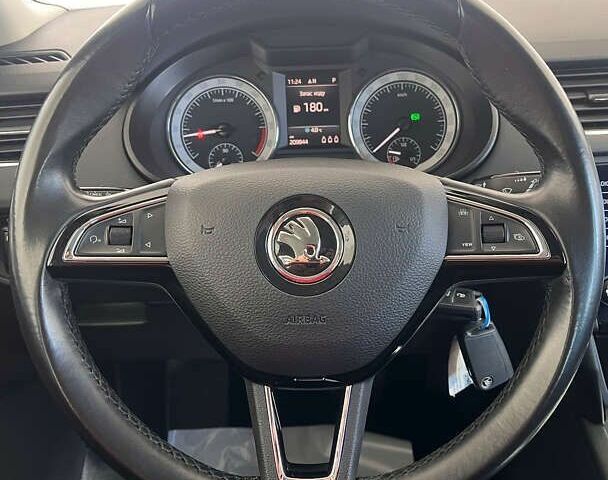 Шкода Октавия, объемом двигателя 1.6 л и пробегом 209 тыс. км за 15950 $, фото 7 на Automoto.ua