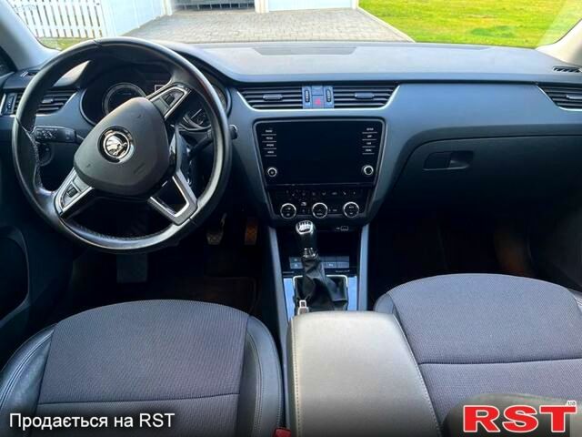 Шкода Октавия, объемом двигателя 1.5 л и пробегом 78 тыс. км за 10000 $, фото 6 на Automoto.ua