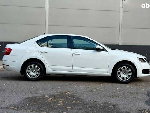 Шкода Октавія, об'ємом двигуна 1.6 л та пробігом 62 тис. км за 14500 $, фото 6 на Automoto.ua