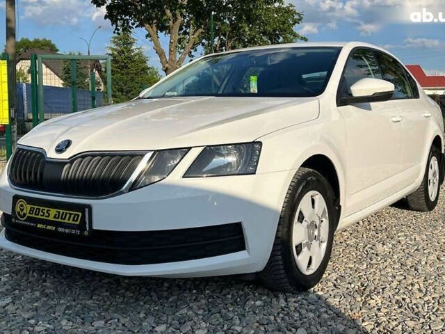 Шкода Октавия, объемом двигателя 1.6 л и пробегом 140 тыс. км за 15800 $, фото 2 на Automoto.ua