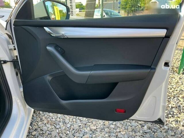 Шкода Октавия, объемом двигателя 1.6 л и пробегом 140 тыс. км за 15800 $, фото 6 на Automoto.ua