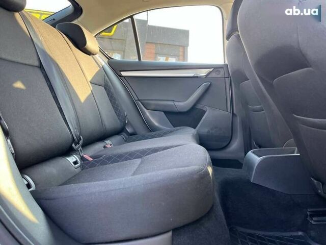 Шкода Октавия, объемом двигателя 1.6 л и пробегом 140 тыс. км за 15800 $, фото 14 на Automoto.ua