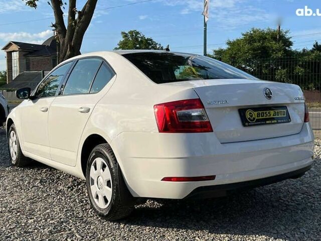 Шкода Октавия, объемом двигателя 1.6 л и пробегом 140 тыс. км за 15800 $, фото 3 на Automoto.ua