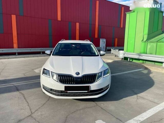 Шкода Октавия, объемом двигателя 2 л и пробегом 239 тыс. км за 15700 $, фото 1 на Automoto.ua