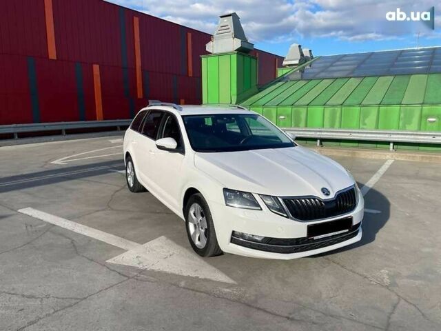 Шкода Октавия, объемом двигателя 2 л и пробегом 239 тыс. км за 15700 $, фото 2 на Automoto.ua