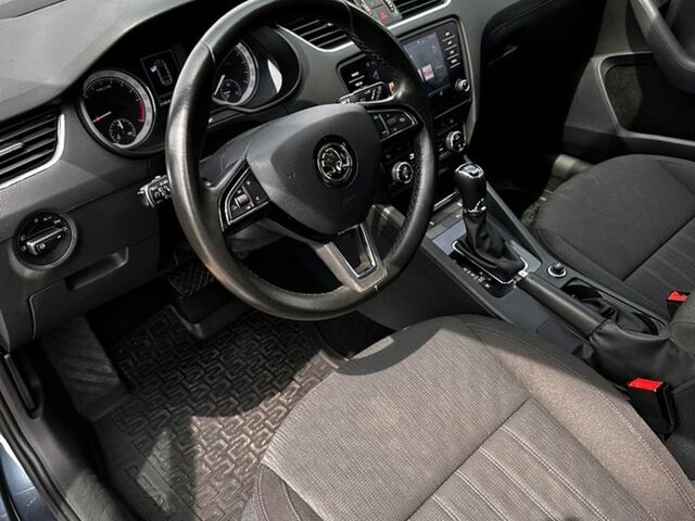 Шкода Октавия, объемом двигателя 2 л и пробегом 235 тыс. км за 17699 $, фото 3 на Automoto.ua