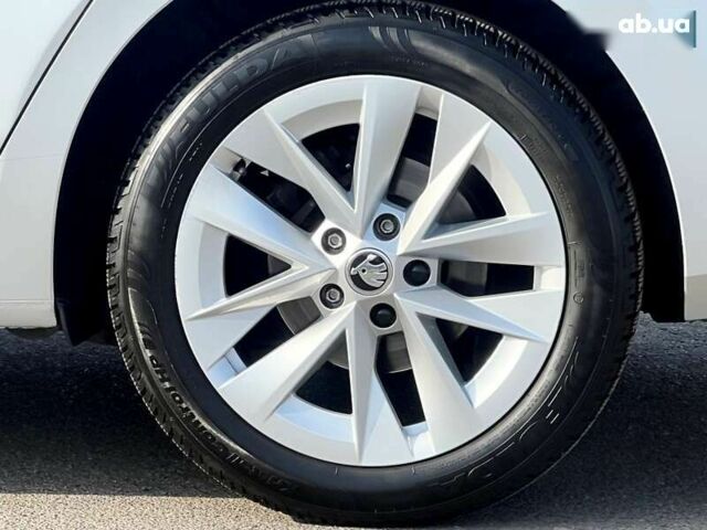 Шкода Октавия, объемом двигателя 2 л и пробегом 19 тыс. км за 28999 $, фото 18 на Automoto.ua