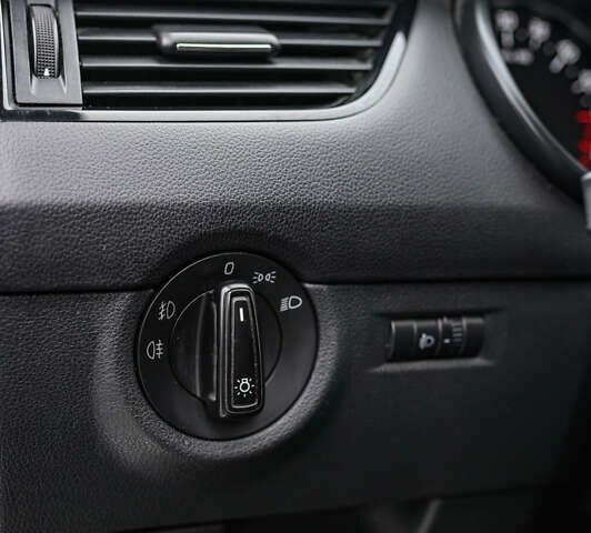Шкода Октавия, объемом двигателя 1.6 л и пробегом 215 тыс. км за 10800 $, фото 18 на Automoto.ua
