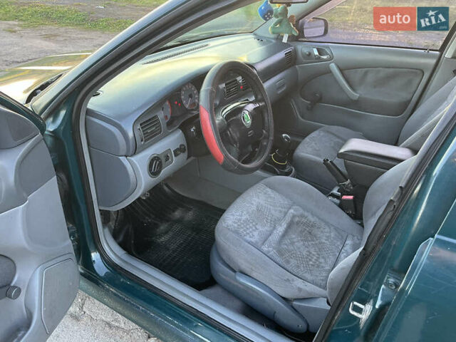 Шкода Октавія, об'ємом двигуна 1.6 л та пробігом 300 тис. км за 2750 $, фото 11 на Automoto.ua