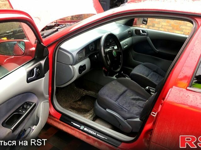 Шкода Октавия, объемом двигателя 16 л и пробегом 0 тыс. км за 2000 $, фото 1 на Automoto.ua