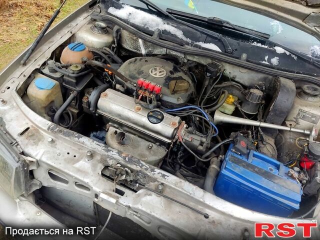 Шкода Октавия, объемом двигателя 16 л и пробегом 0 тыс. км за 1950 $, фото 2 на Automoto.ua