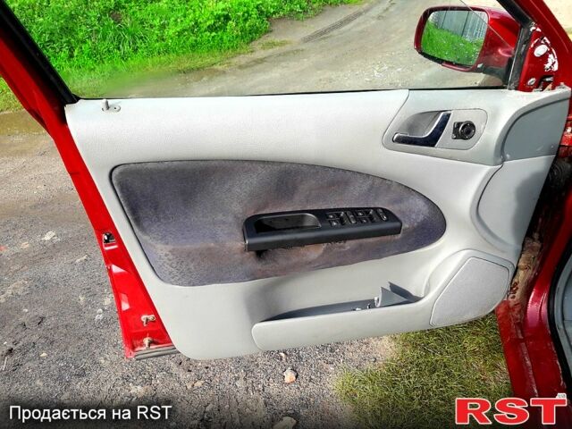Шкода Октавия, объемом двигателя 1.6 л и пробегом 231 тыс. км за 2450 $, фото 5 на Automoto.ua