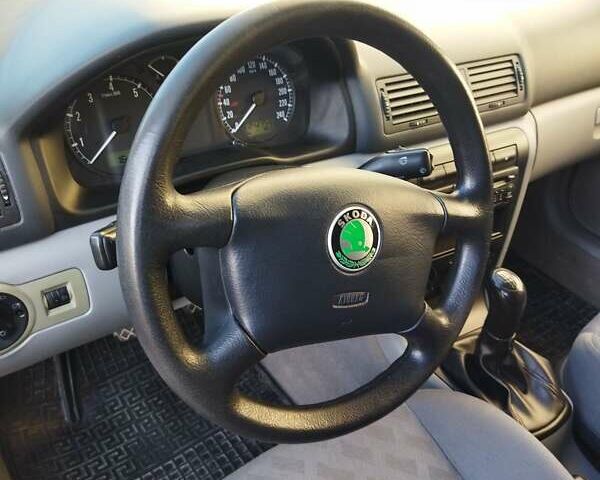 Шкода Октавия, объемом двигателя 1.6 л и пробегом 240 тыс. км за 4700 $, фото 3 на Automoto.ua