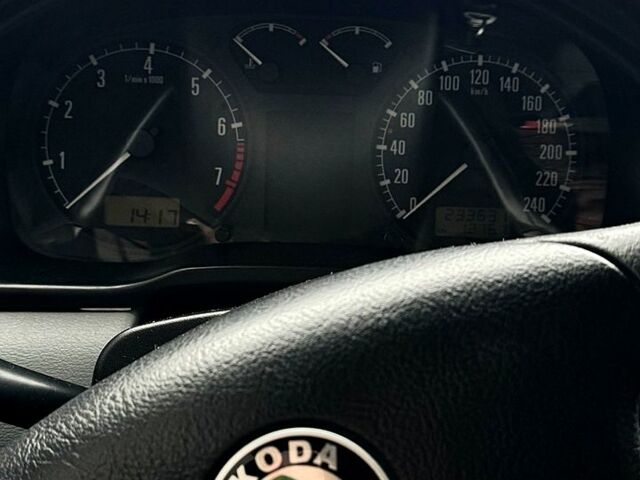 Шкода Октавія, об'ємом двигуна 1.6 л та пробігом 233 тис. км за 4900 $, фото 1 на Automoto.ua