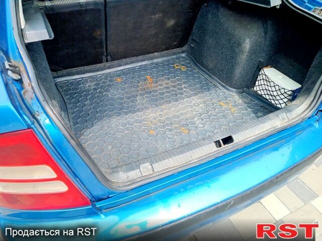 Шкода Октавия, объемом двигателя 1.8 л и пробегом 296 тыс. км за 4200 $, фото 2 на Automoto.ua