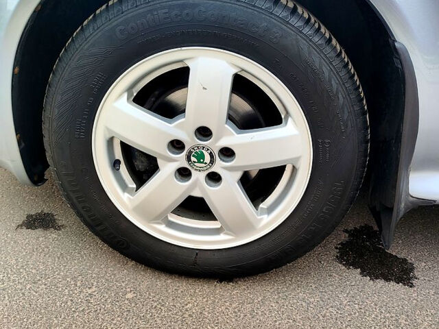 Шкода Октавия, объемом двигателя 1.6 л и пробегом 226 тыс. км за 5600 $, фото 9 на Automoto.ua