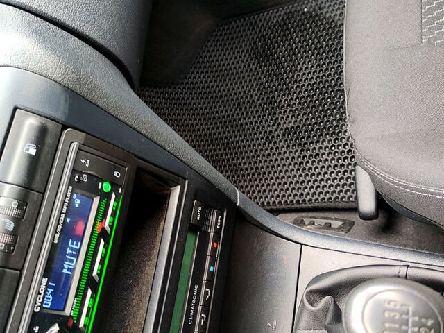 Шкода Октавия, объемом двигателя 1.6 л и пробегом 226 тыс. км за 5600 $, фото 7 на Automoto.ua