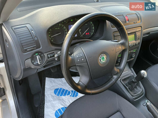 Шкода Октавия, объемом двигателя 1.6 л и пробегом 155 тыс. км за 5999 $, фото 9 на Automoto.ua