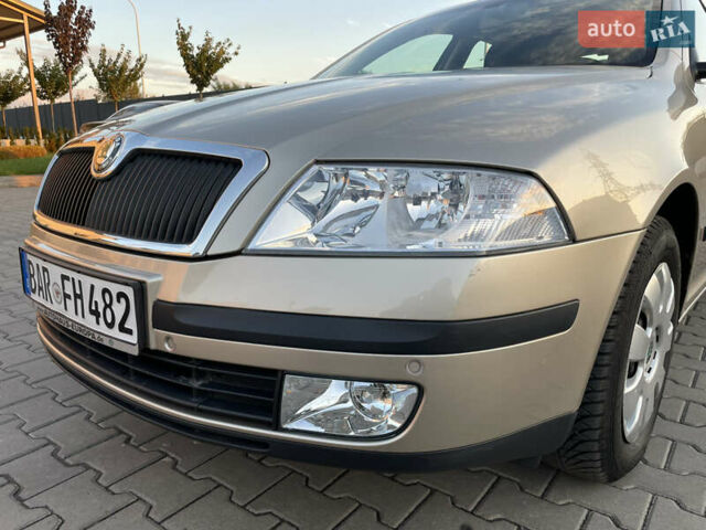 Шкода Октавия, объемом двигателя 1.6 л и пробегом 155 тыс. км за 5999 $, фото 3 на Automoto.ua