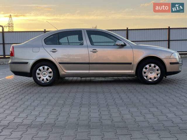 Шкода Октавия, объемом двигателя 1.6 л и пробегом 155 тыс. км за 5999 $, фото 2 на Automoto.ua