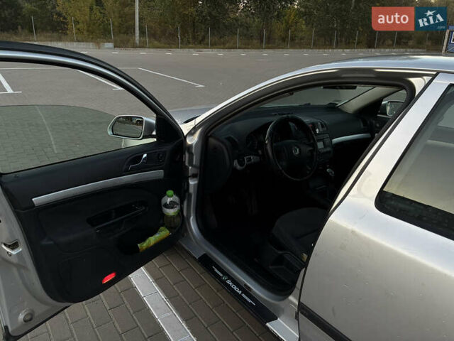 Шкода Октавія, об'ємом двигуна 1.6 л та пробігом 310 тис. км за 2300 $, фото 8 на Automoto.ua