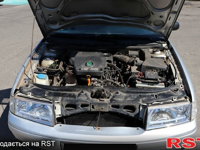 Шкода Октавія, об'ємом двигуна 1.6 л та пробігом 154 тис. км за 3600 $, фото 6 на Automoto.ua