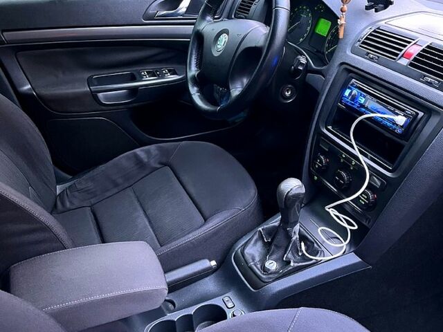 Шкода Октавия 2005 в Нежине на Automoto.ua Шкода Октавия, объемом двигателя 1.9 л и пробегом 350 тыс. км за 5800 $, фото 1 на Automoto.ua