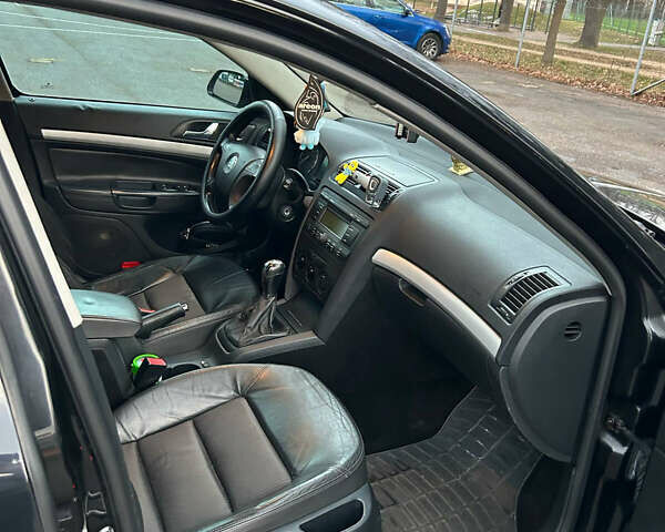 Шкода Октавия, объемом двигателя 1.9 л и пробегом 378 тыс. км за 4600 $, фото 6 на Automoto.ua