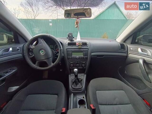 Шкода Октавия, объемом двигателя 1.61 л и пробегом 400 тыс. км за 5000 $, фото 1 на Automoto.ua