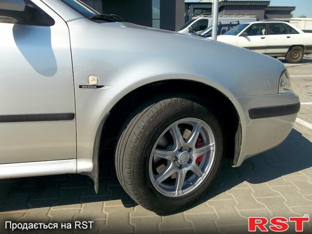 Шкода Октавия, объемом двигателя 2 л и пробегом 444 тыс. км за 5500 $, фото 13 на Automoto.ua