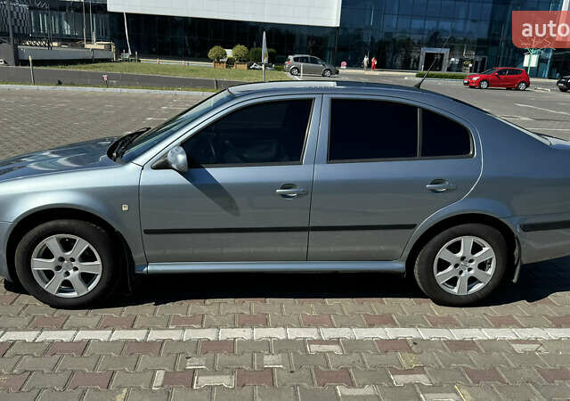 Шкода Октавия, объемом двигателя 1.6 л и пробегом 195 тыс. км за 6000 $, фото 1 на Automoto.ua