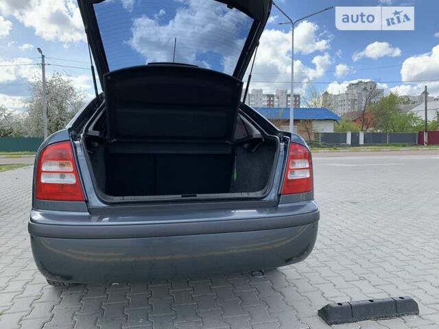 Шкода Октавія, об'ємом двигуна 1.6 л та пробігом 235 тис. км за 6000 $, фото 9 на Automoto.ua