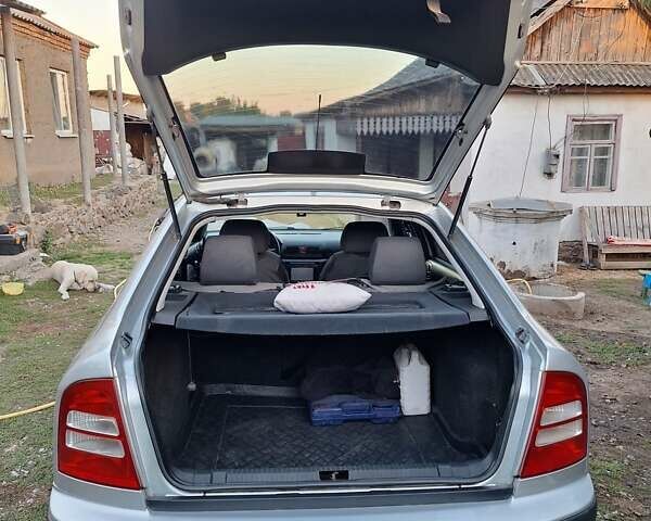 Шкода Октавія, об'ємом двигуна 1.6 л та пробігом 285 тис. км за 5800 $, фото 5 на Automoto.ua